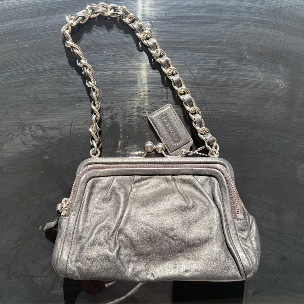 Black Coach Parker Kisslock Bag W/ Chain Strap (13621)